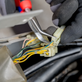 Patent spit cu varf indoit plat rotund cromat 200 mm Knipex